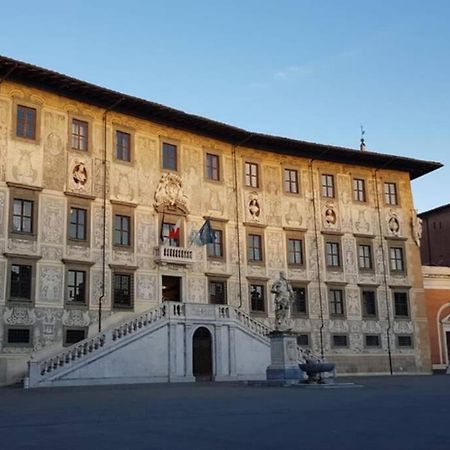 Tra Miracoli E Cavalieri Apartment Pisa Exterior photo