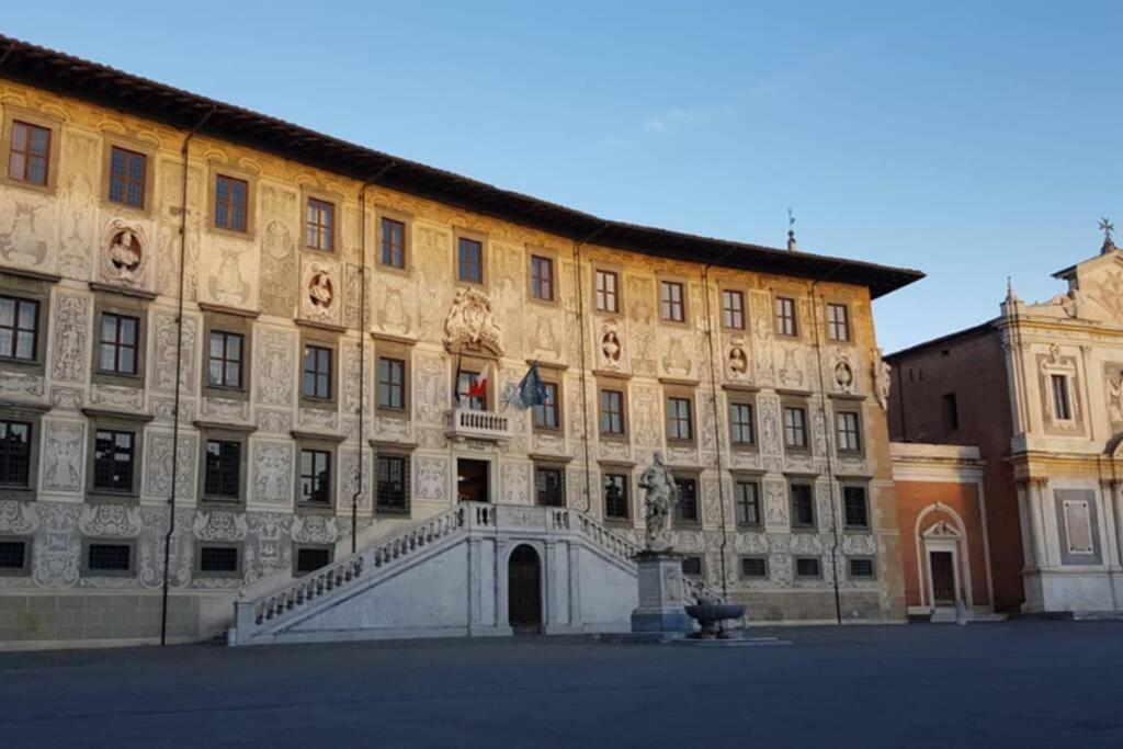 Tra Miracoli E Cavalieri Apartment Pisa Exterior photo